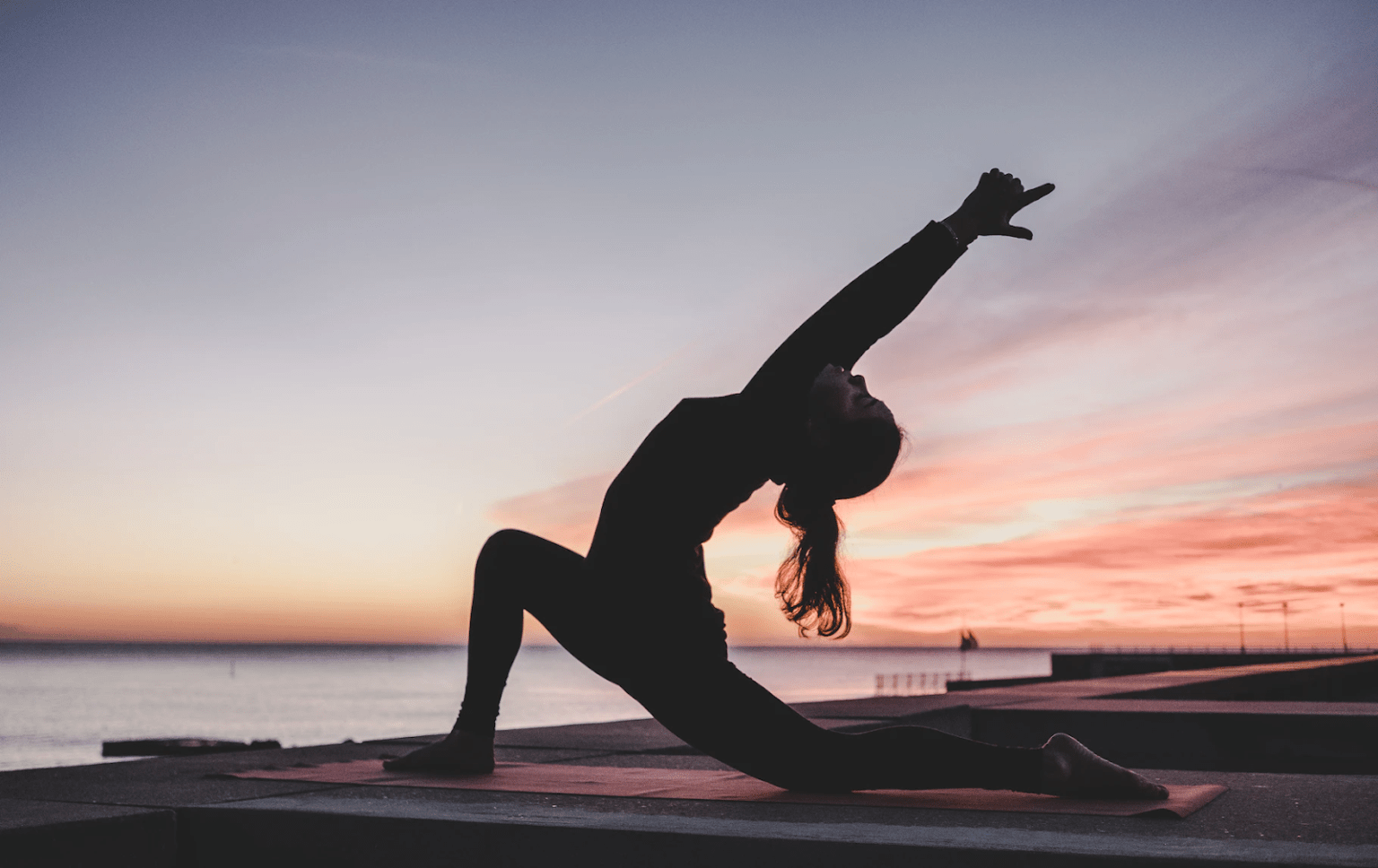 Cynergi Health & Fitness | Strength & Posture benefits of flexibility training | Sunset Yoga